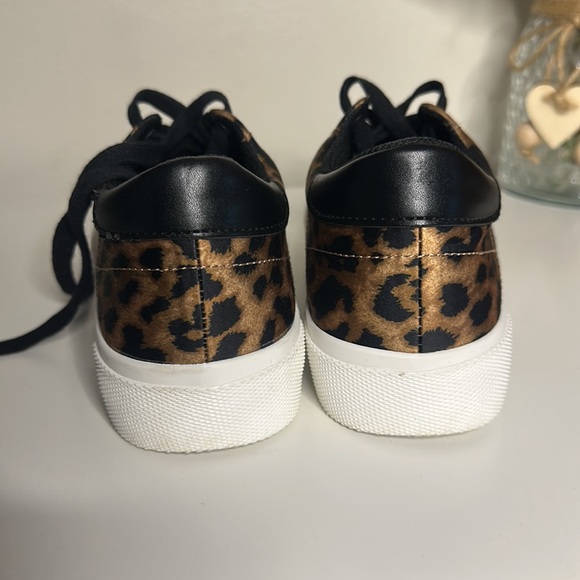 ZARA Leopard Print Sneakers 6.5 Like New! - Picture 7 of 15